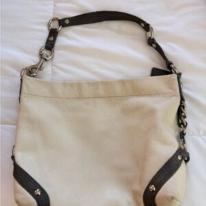 Elegant Coach Cream and Gray Leather Shoulder Bag